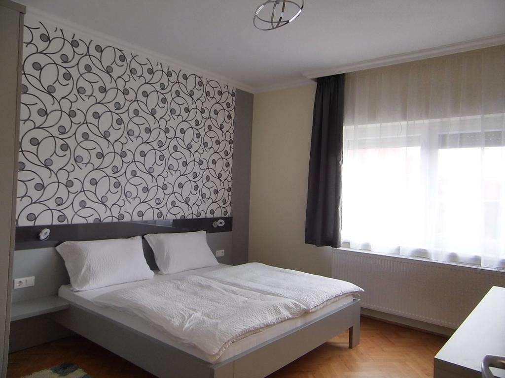 Alfa Apartman Sárvár Стая снимка